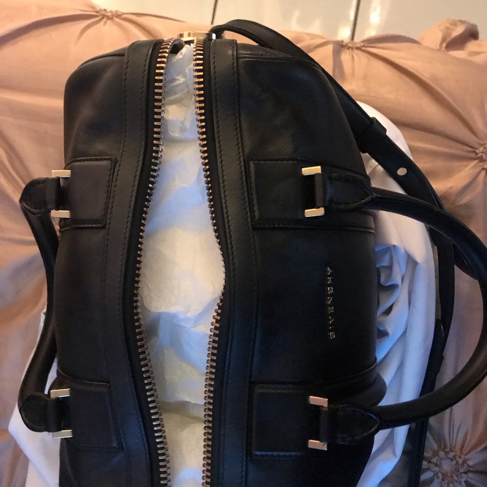 Givenchy Lucrezia Medium Bag - Picture 8 of 8